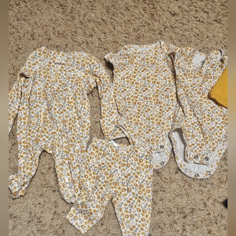 Newborn lot EUC - Picture 4 of 5
